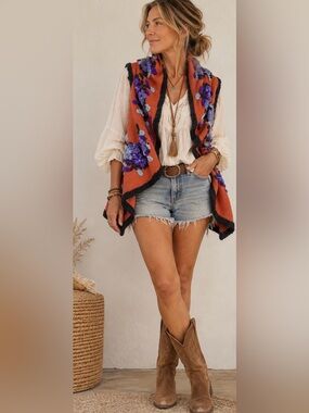 NWT Athena Marie BOHO Felted $98 Small /Medium Sleeveless Vest Embroidered